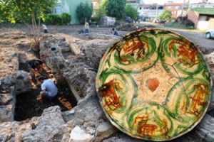 Bin yıllık &ccedil;ini tabak bulundu