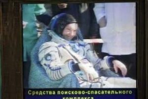 Mahsur kalan astronatlar d&uuml;nyaya d&ouml;nd&uuml;