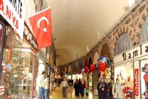 Tarihi &ccedil;arşılar yasaya kavuşuyor