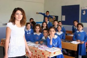&Ouml;ğretmenler 3 ay tatil yerine eğitim g&ouml;recek