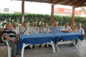 33 yıl sonra askerlik yaptıkları yerde buluştular