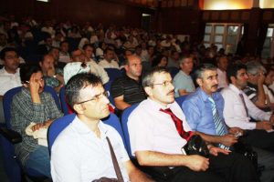 Eğitim Bir-Sen &ouml;ğretmenleri sınava hazırlıyor