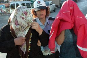 Azeri anne ve kızı serbest kaldı