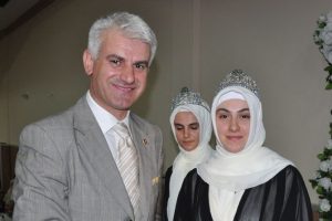 Kur'an b&uuml;lb&uuml;lleri ta&ccedil; giydi