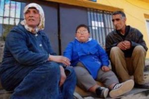 8 yaşında ama 70 kilo