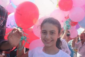 G&ouml;ky&uuml;z&uuml;ne balon değil, &uuml;mitlerini bıraktılar