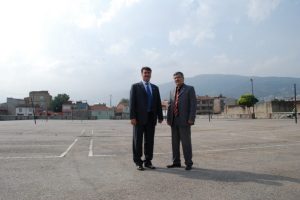 Pazar yerlerinin &uuml;st&uuml; kapatılıyor