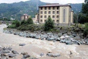 Rize'de b&uuml;y&uuml;k yıkım başlıyor