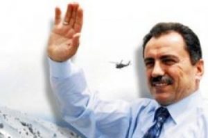 Helikopterin cihazlarını s&ouml;ken askerler bulundu