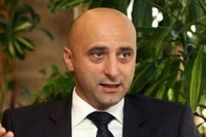 B&uuml;y&uuml;k bankalara prim y&uuml;k&uuml; geliyor