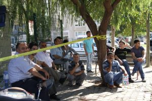Durakta bomba paniği