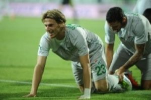 Bursaspor gri forma ile sahada