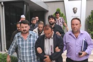 Damadını &ouml;ld&uuml;ren baba, eşiyle birlikte adliyeye sevk edildi