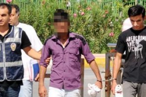 Aynı kızı seven gence molotof attı!