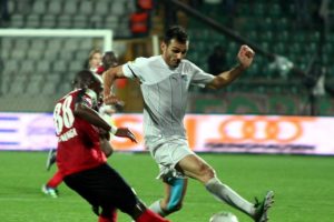 Bahadır: H&uuml;cum futbolunu iyi sergilersek yenemeyeceğimiz takım yok