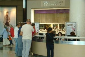 Korupark'ta alışverişler sinema bileti kazandırıyor