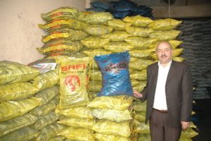 Kara elmas fakiri kara kara d&uuml;ş&uuml;nd&uuml;r&uuml;yor