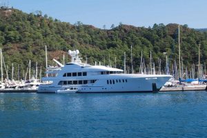 L&uuml;ks yatlar Marmaris'i sevdi