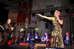 Mudanya'da T&uuml;rk Sanat M&uuml;ziği r&uuml;zgarı