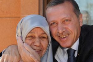 Erdoğan'ın annesi i&ccedil;in son isteği