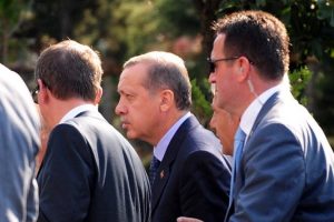 Erdoğan annesinin cenaze işlemleri ile kendisi ilgilendi
