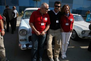 Klasik otomobiller kanser hastaları i&ccedil;in yollara d&uuml;şt&uuml;