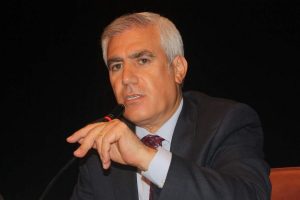Baz istasyonları ruhsatlandırılsın