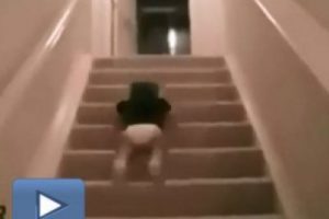 S&uuml;t&uuml; g&ouml;ren bebek engel tanımıyor