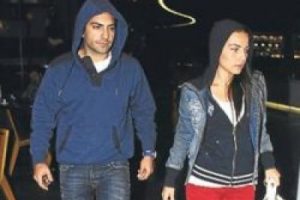 Yeni evlenen Burcu ve Buğra g&ouml;r&uuml;şemiyor