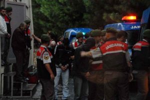 Uyuşturucuyu kont&ouml;r parolasıyla sattılar