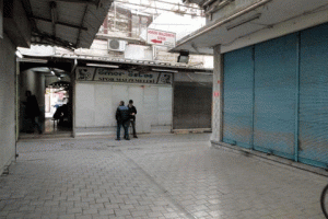 Adapazarı'nda esnaf kepenk kapattı