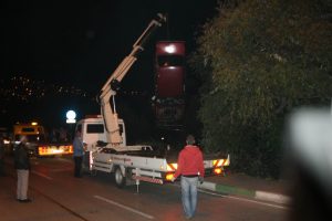 Aracı dereye u&ccedil;urdu pijamalarla d&ouml;nd&uuml;