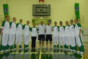 B&uuml;y&uuml;kşehir`in basketbolcuları Mersin`i ağılıyor