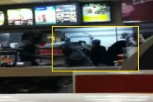 2 kadını demir &ccedil;ubukla &ouml;ld&uuml;resiye b&ouml;yle d&ouml;vd&uuml;