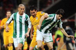 Bursasporlu futbolcularda mağlubiyet &uuml;z&uuml;nt&uuml;s&uuml;