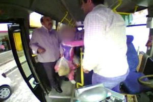 İşte halk otob&uuml;s&uuml;ndeki dehşet anları