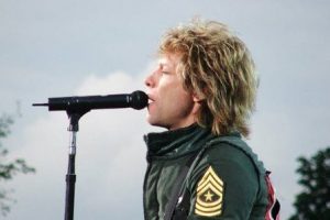 Bon Jovi'den yoksullara restoran