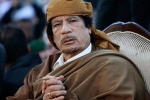 Kaddafi &ouml;ld&uuml;, petrol fiyatı d&uuml;şt&uuml;