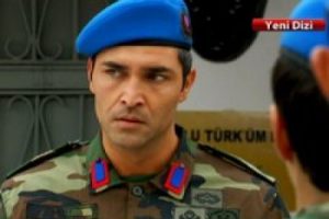 Şehit haberini duyan oyuncu fenalık ge&ccedil;irdi
