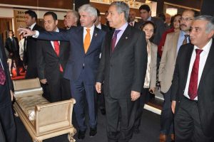 Arın&ccedil;'tan cevap yerine kurabiye