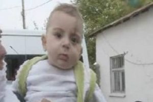 8 aylık Mahir bebek &ccedil;ekmeceden &ccedil;ıktı
