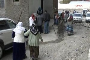 Hakkari'de  5.4 b&uuml;y&uuml;kl&uuml;ğ&uuml;nde deprem