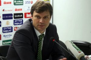 Sağlam: Pazar g&uuml;n&uuml; coşkulu trib&uuml;nler &ouml;n&uuml;nde oynamak istiyoruz