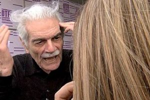 &Uuml;nl&uuml; akt&ouml;r kadın hayranını tokatladı