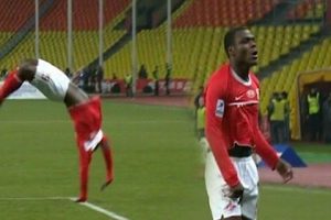 Emenike, şov yaptı