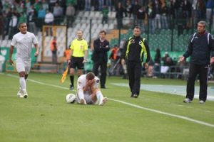 K&ouml;şe yazarları Manisa beraberliği i&ccedil;in ne yazdı?