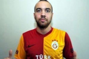 Takım oyununu &ouml;ğrendiği zaman formayı alır