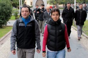 Atanamayan &ouml;ğretmenler Ankara'ya y&uuml;r&uuml;yor