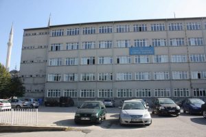 Yıkım kararı &ccedil;ıkan kamu binalarındaki hayati risk