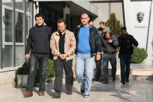 Banka g&ouml;revlisinin akıl almaz dolandırıcılığı